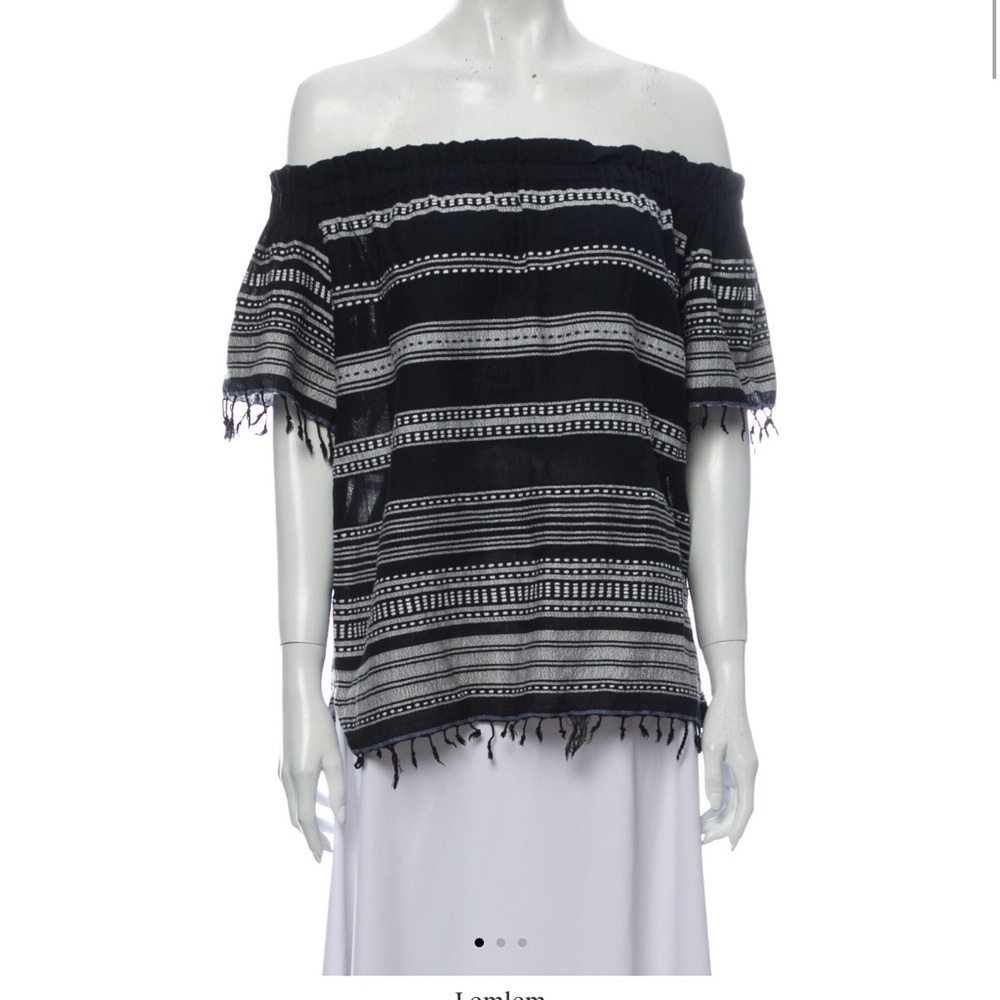 Lem Lem off the shoulder top. Size S